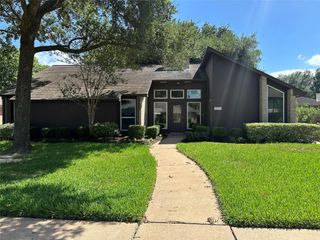 15711 Four Leaf Drive, Houston, TX 77084