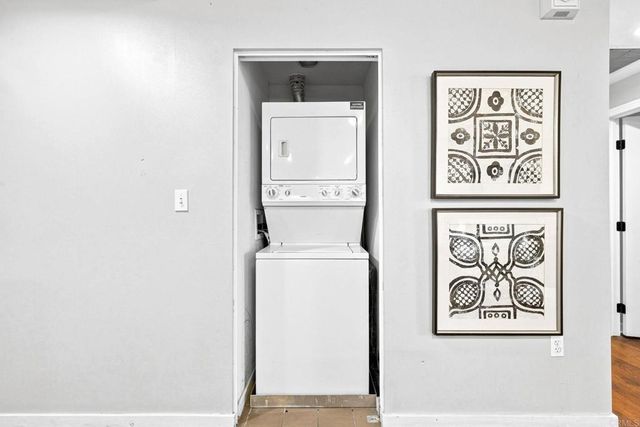 550 15th St 204, San Diego, CA 92101