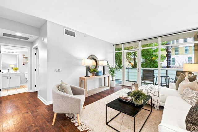 550 15th St 204, San Diego, CA 92101