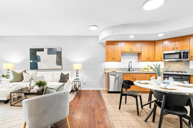 550 15th St 204, San Diego, CA 92101
