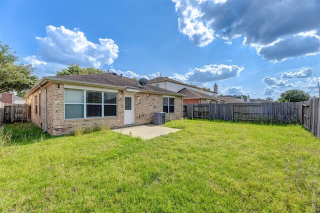 16522 Grenada Falls Drive, Houston, TX 77095