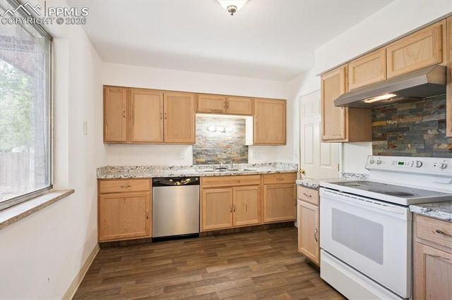 1592 S Everett Street, Lakewood, CO 80232