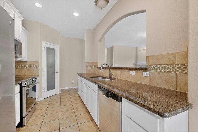 5752 Witkin Street SE, Albuquerque, NM 87106