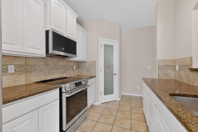 5752 Witkin Street SE, Albuquerque, NM 87106
