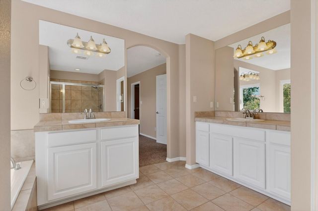 5752 Witkin Street SE, Albuquerque, NM 87106