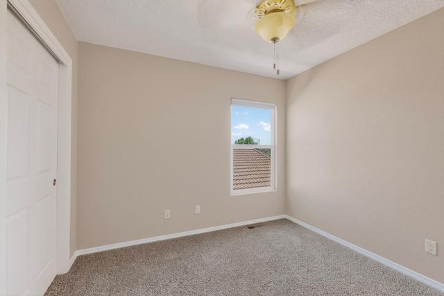 5752 Witkin Street SE, Albuquerque, NM 87106