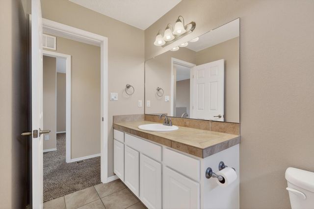 5752 Witkin Street SE, Albuquerque, NM 87106