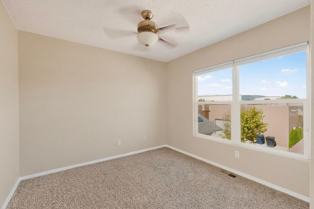 5752 Witkin Street SE, Albuquerque, NM 87106
