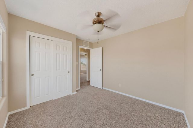 5752 Witkin Street SE, Albuquerque, NM 87106