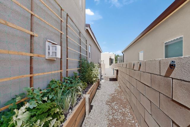 5752 Witkin Street SE, Albuquerque, NM 87106