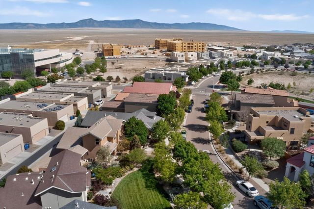 5752 Witkin Street SE, Albuquerque, NM 87106