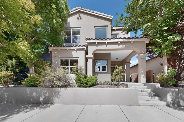 5752 Witkin Street SE, Albuquerque, NM 87106