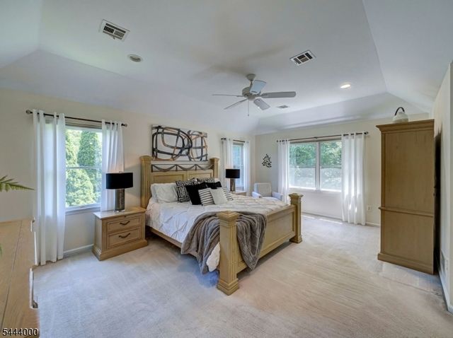 6 Mccune Ct, West Orange Twp., NJ 07052