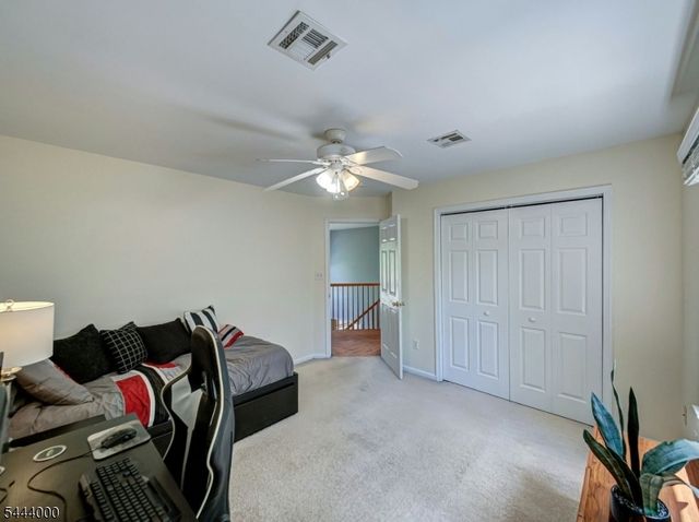 6 Mccune Ct, West Orange Twp., NJ 07052