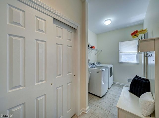 6 Mccune Ct, West Orange Twp., NJ 07052