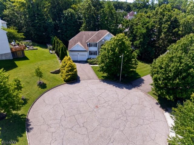 6 Mccune Ct, West Orange Twp., NJ 07052