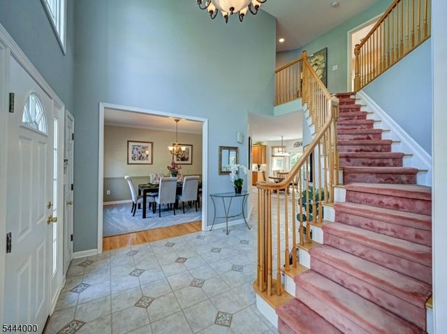 6 Mccune Ct, West Orange Twp., NJ 07052
