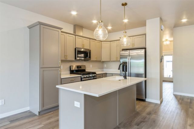 1001 Highland Trail, Solon, IA 52333