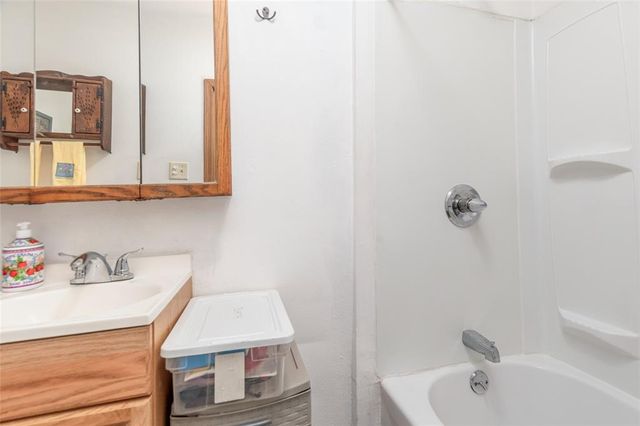 514 S 6th Street, Belleville, IL 62220