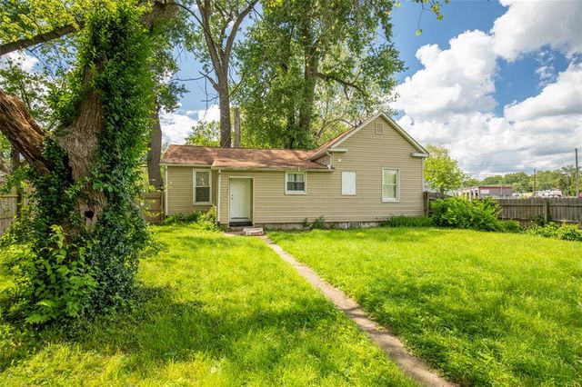 514 S 6th Street, Belleville, IL 62220