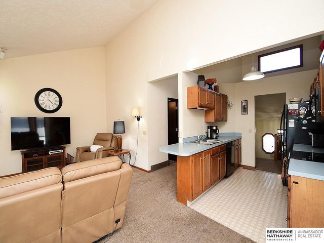 6509 S 108th Avenue, Omaha, NE 68137