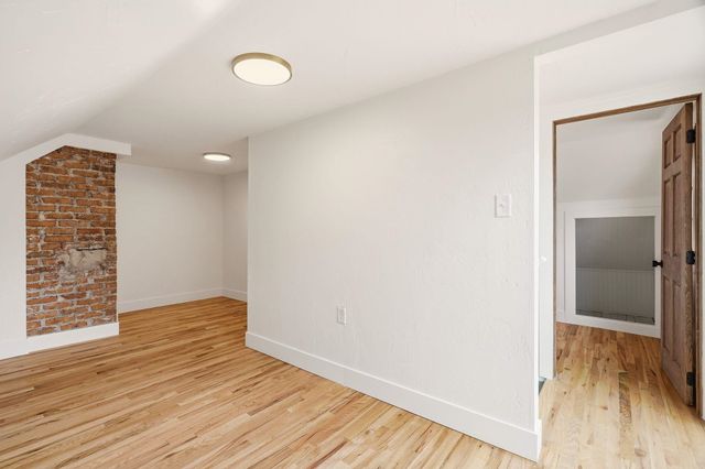 2420 W Maxwell Ave, Spokane, WA 99201