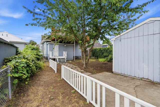 2420 W Maxwell Ave, Spokane, WA 99201