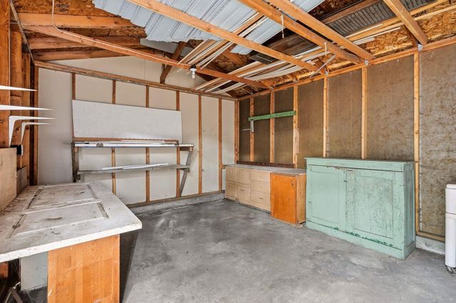 2420 W Maxwell Ave, Spokane, WA 99201