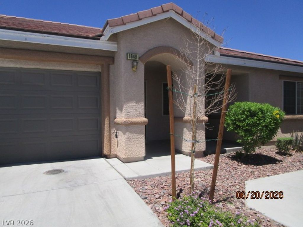 8649 Little Fox Street, Las Vegas, NV 89123