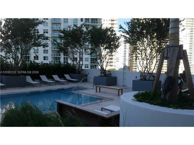 1300 Brickell Bay Drive 2413, Miami, FL 33131