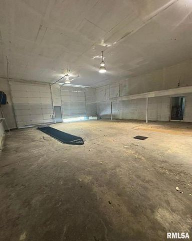 7837 State Highway 37, Benton, IL 62812