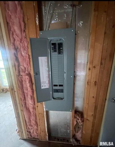 7837 State Highway 37, Benton, IL 62812