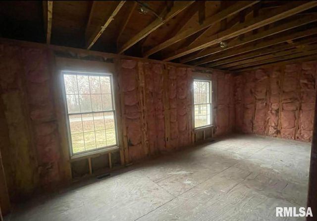 7837 State Highway 37, Benton, IL 62812