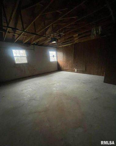 7837 State Highway 37, Benton, IL 62812