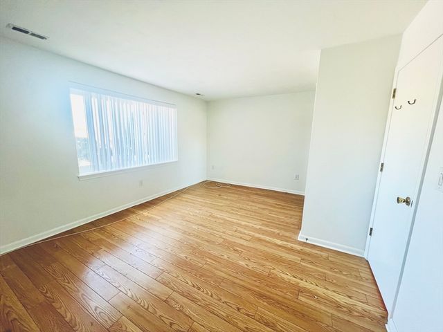 110 Burkhall O, Weymouth, MA 02190