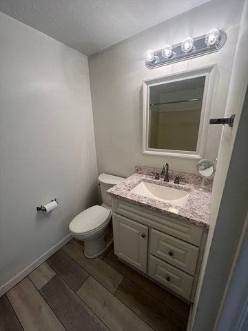 110 Burkhall O, Weymouth, MA 02190