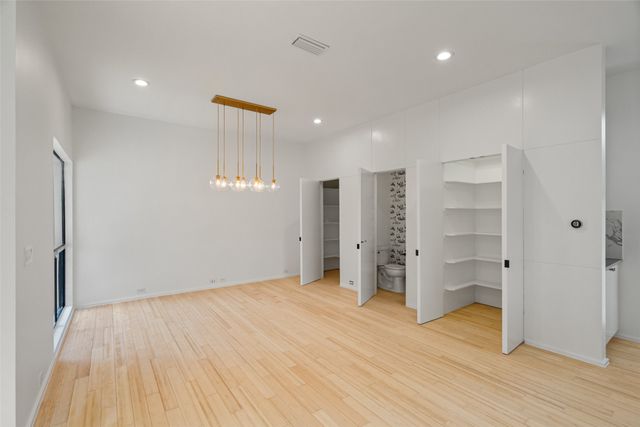 4230 Munger Avenue A, Dallas, TX 75204