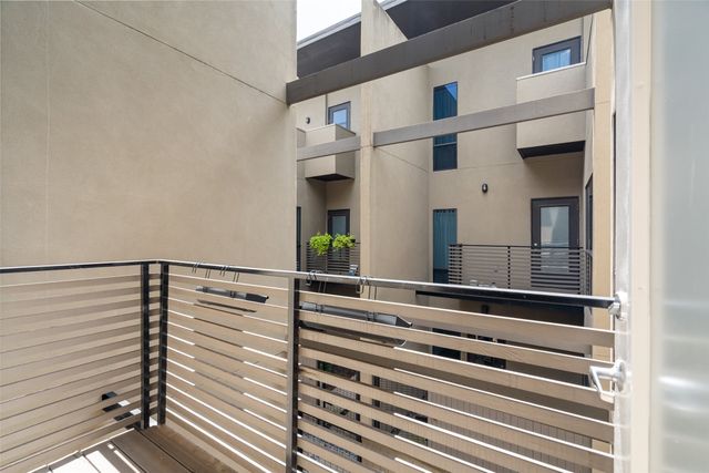 4230 Munger Avenue A, Dallas, TX 75204