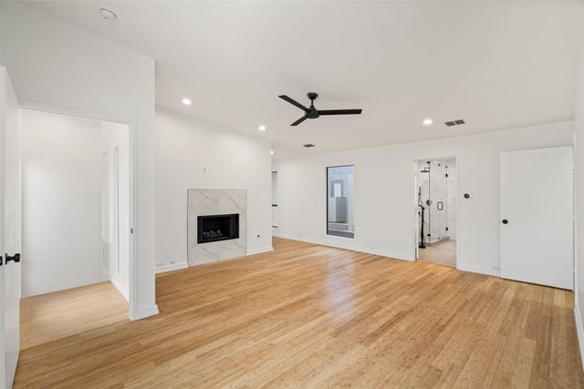 4230 Munger Avenue A, Dallas, TX 75204