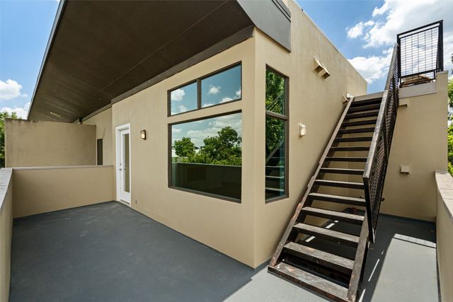 4230 Munger Avenue A, Dallas, TX 75204