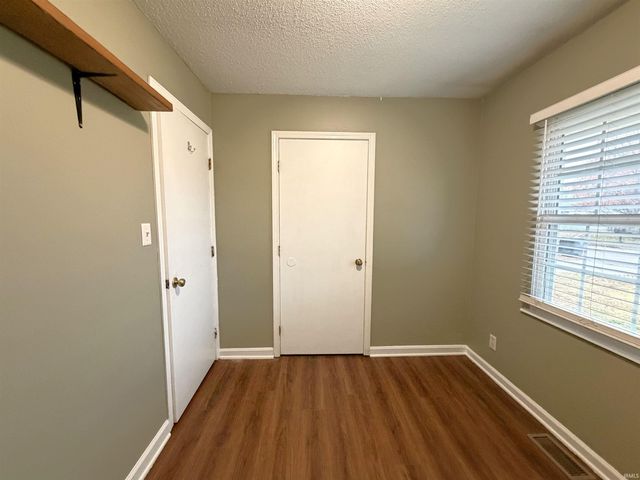 1925 Newton Avenue, Evansville, IN 47715