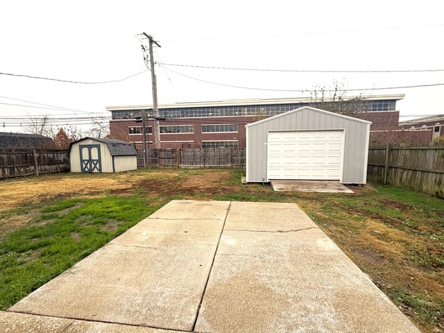 1925 Newton Avenue, Evansville, IN 47715