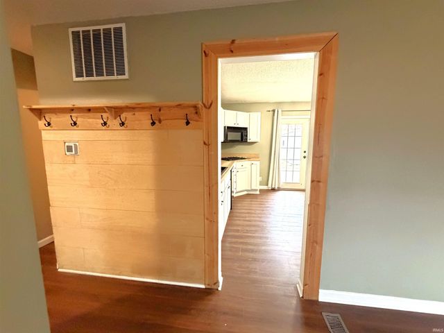 1925 Newton Avenue, Evansville, IN 47715