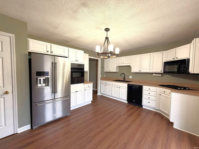 1925 Newton Avenue, Evansville, IN 47715