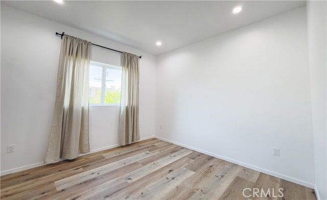 121 S Coronado, Los Angeles, CA 90057