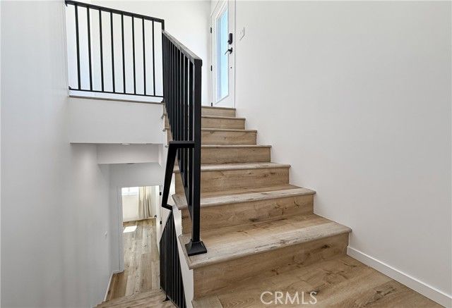 121 S Coronado, Los Angeles, CA 90057