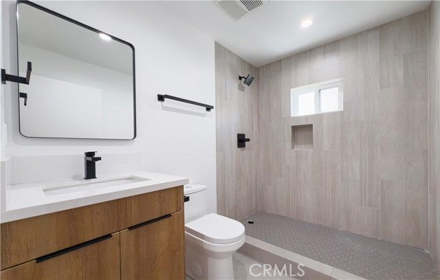 121 S Coronado, Los Angeles, CA 90057