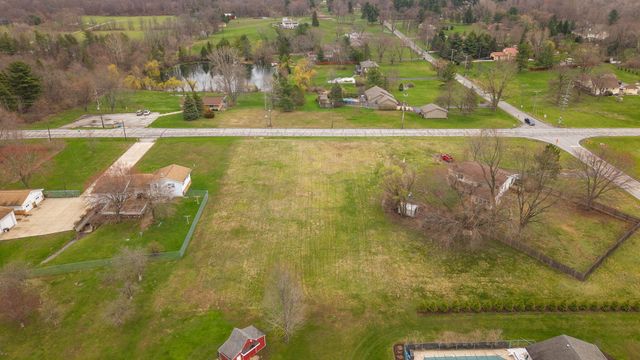 706 Meridian Road, Valparaiso, IN 46385