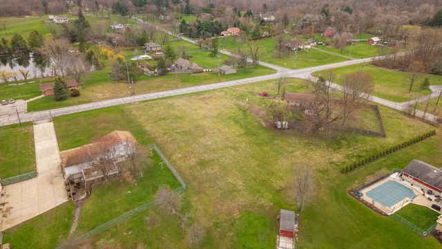 706 Meridian Road, Valparaiso, IN 46385