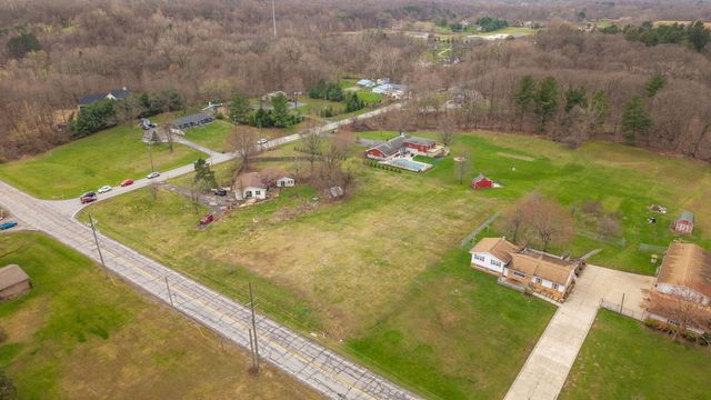 706 Meridian Road, Valparaiso, IN 46385